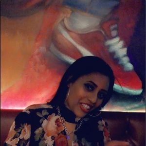 Meet your Posher, Mayra